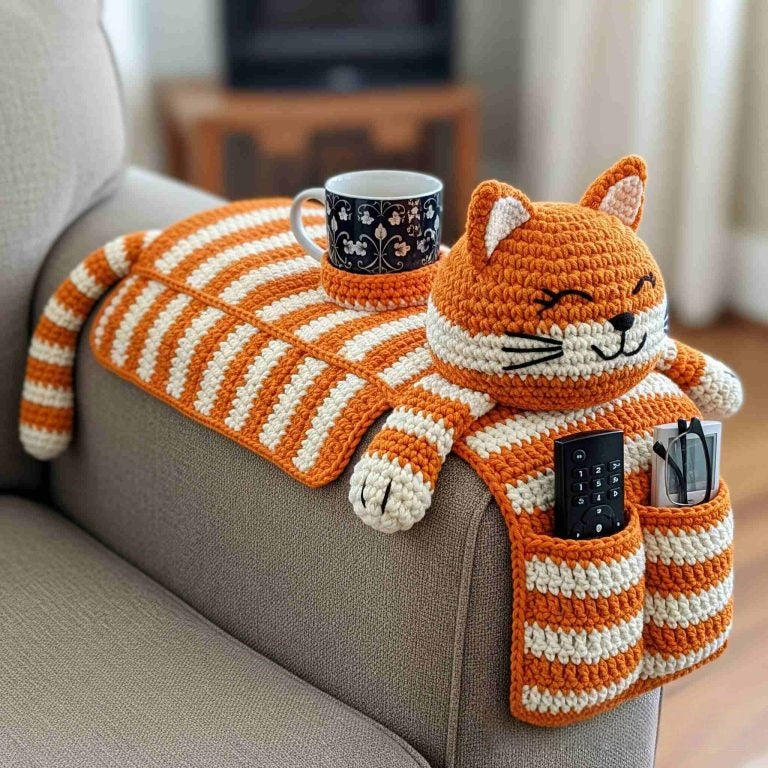 Crochet (Cat Dog Rabbit) Sofa Organizer | Perfect for Holding Remotes & Drinks