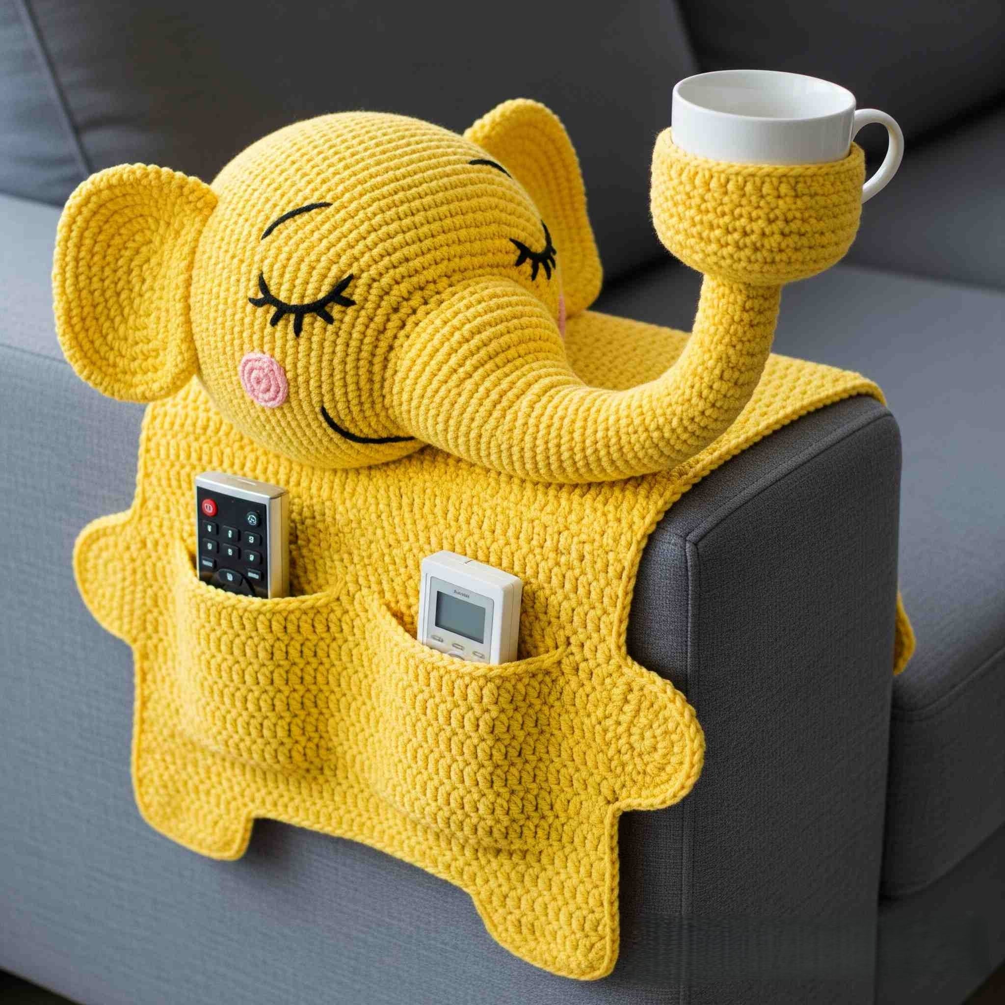 Crochet (Cat Dog Rabbit) Sofa Organizer | Perfect for Holding Remotes & Drinks
